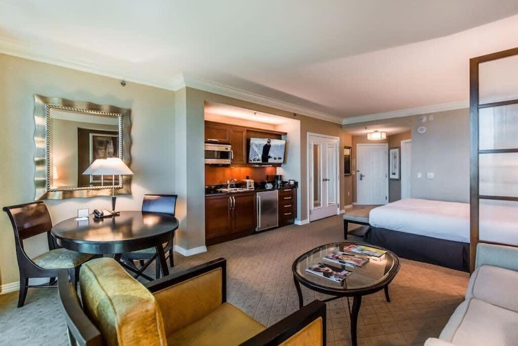 37Th Floor Penthouse - No Resort Fees - Strip View - Mgm 37807 Las Vegas Exterior photo